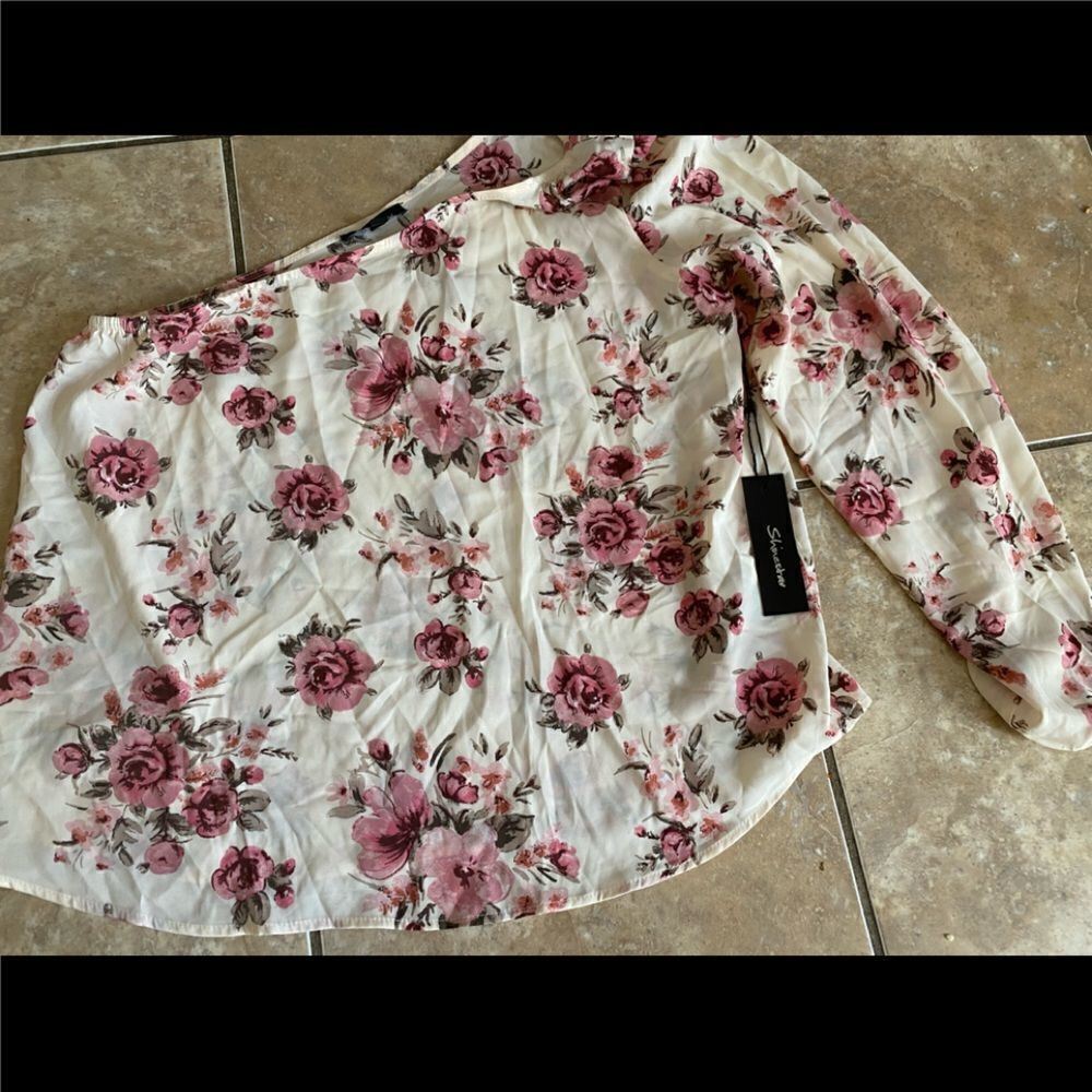 NWT Shinestar L One Sleeve Top Blouse